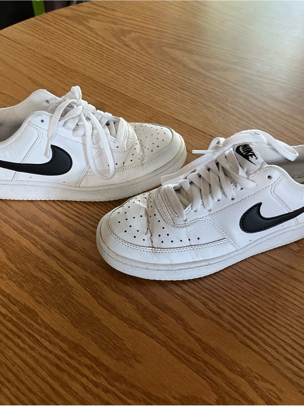 USED Nike Court Vision Low Next Nature Women’s DH3158-101 White/Black Size 7.5